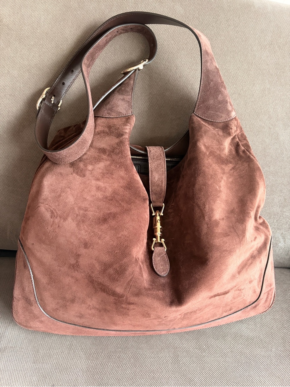 Gucci Jackie Giorno Brown Suede Shoulder Bag with Gold Hardware - Picture 5 of 7